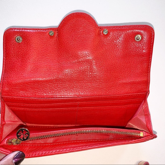 Tory Burch, Dooney & Bourke & Fossil wallets - Picture 3 of 8